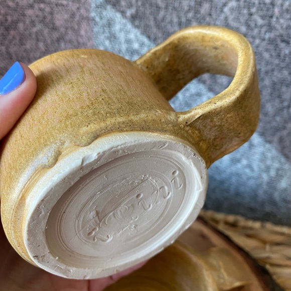 2 x Handmade Pottery Mugs - Picture 7 of 11